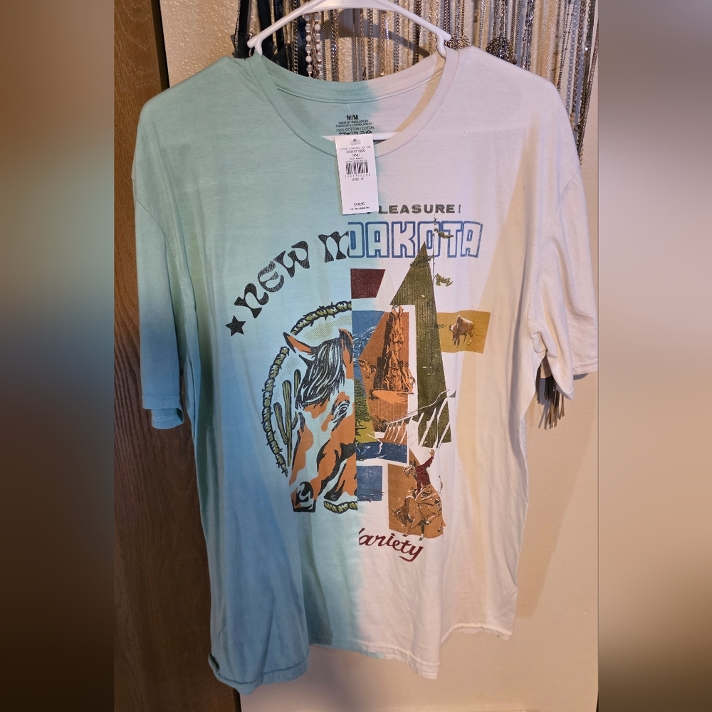 Buckle New Dakota Graphic Tee - Green and White